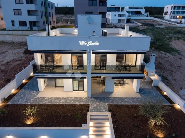 Maison à vendre 343 m² – Sveti Filip I Jakov