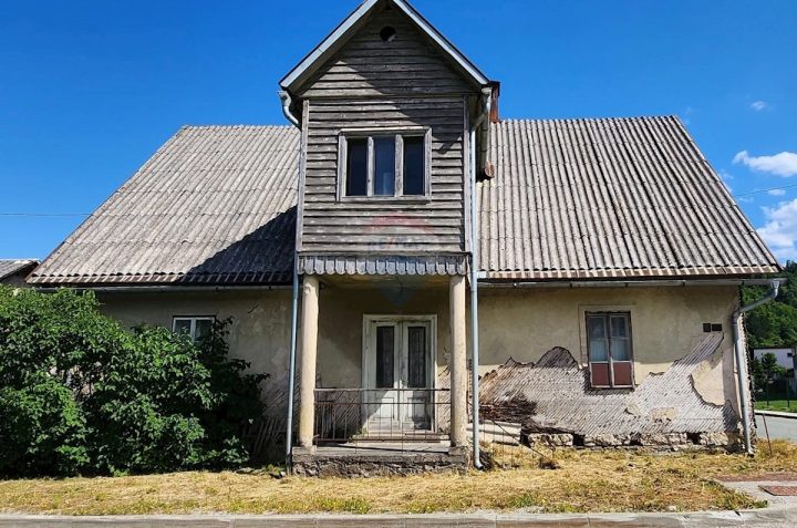 Casa in vendita 460 m² – Gerovo