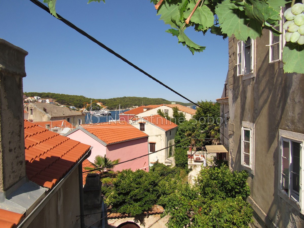 Dom Na predaj - PRIMORSKO-GORANSKA MALI LOŠINJ