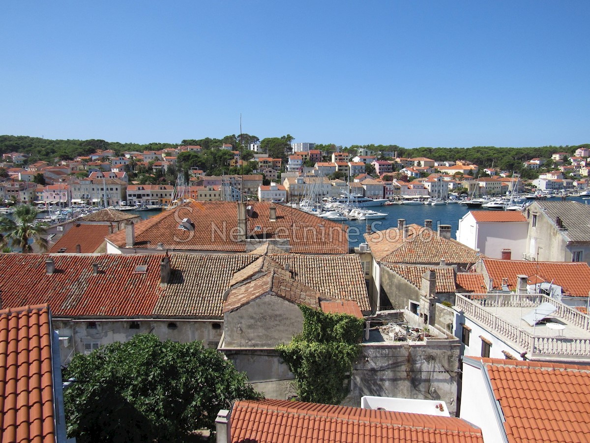 Dom Na predaj - PRIMORSKO-GORANSKA MALI LOŠINJ