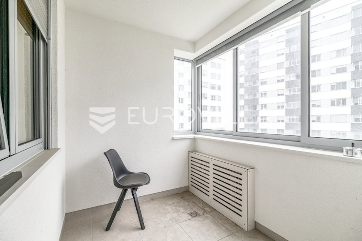 Appartement À vendre SREDIŠĆE