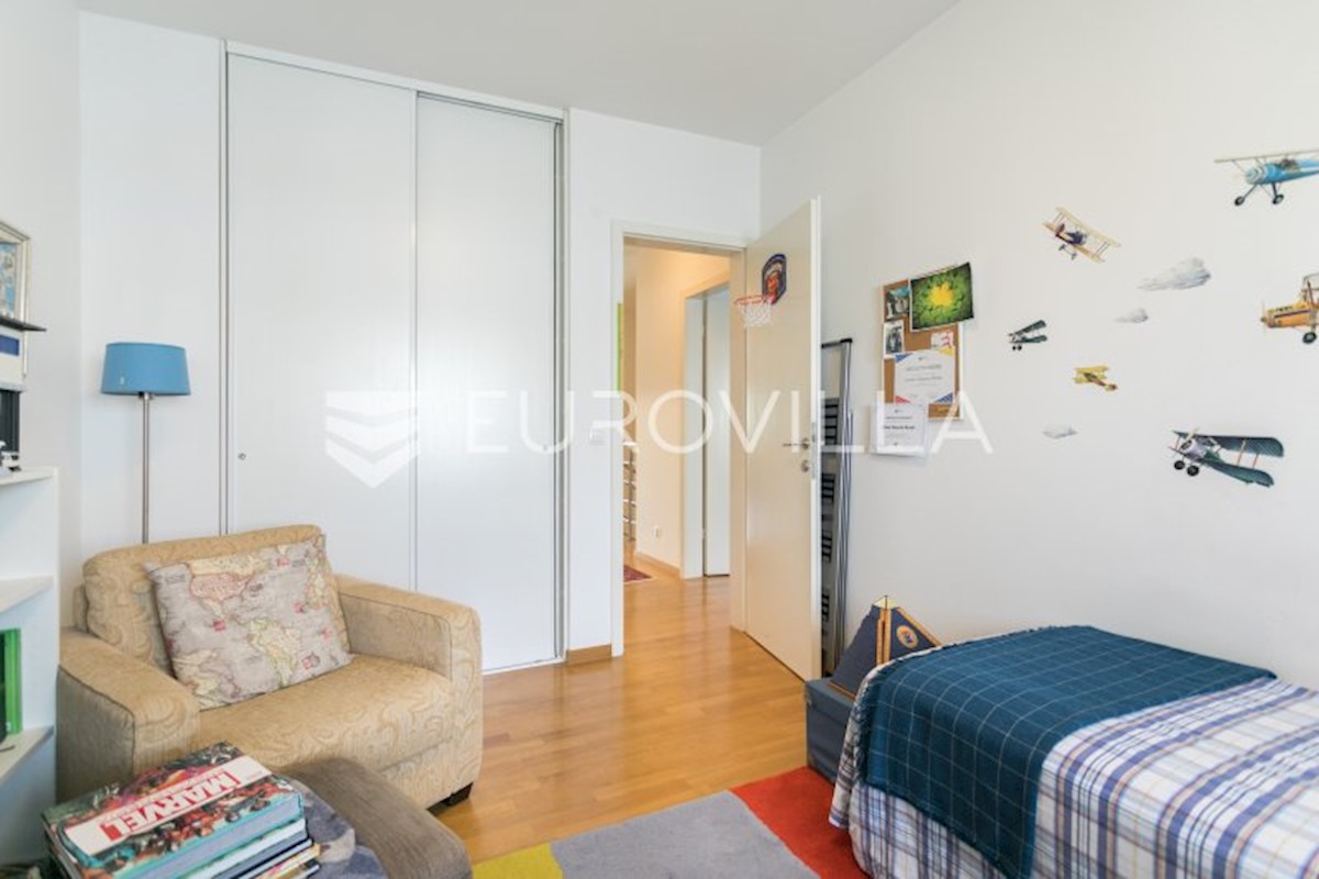 Appartement À louer - GRAD ZAGREB ZAGREB