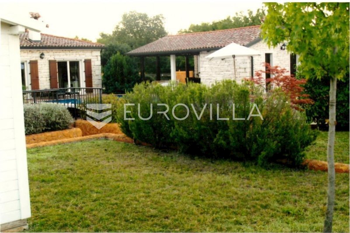 House For sale - ISTARSKA SVETVINČENAT