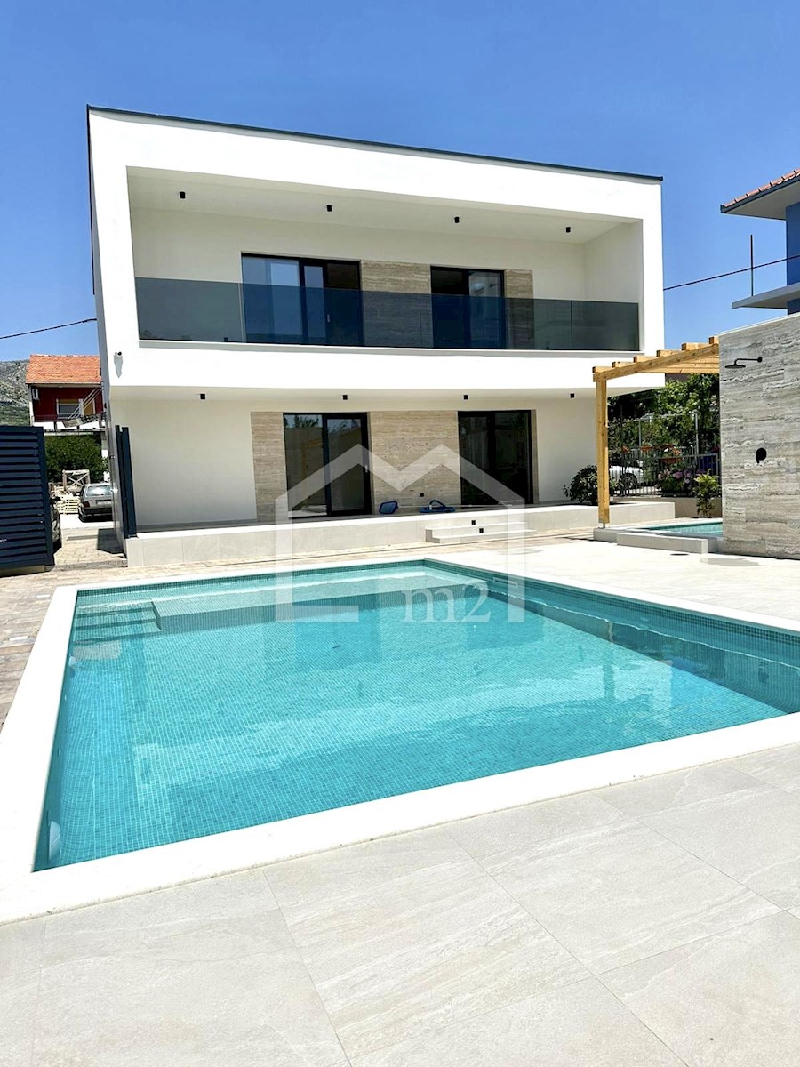 House For sale - SPLITSKO-DALMATINSKA TROGIR