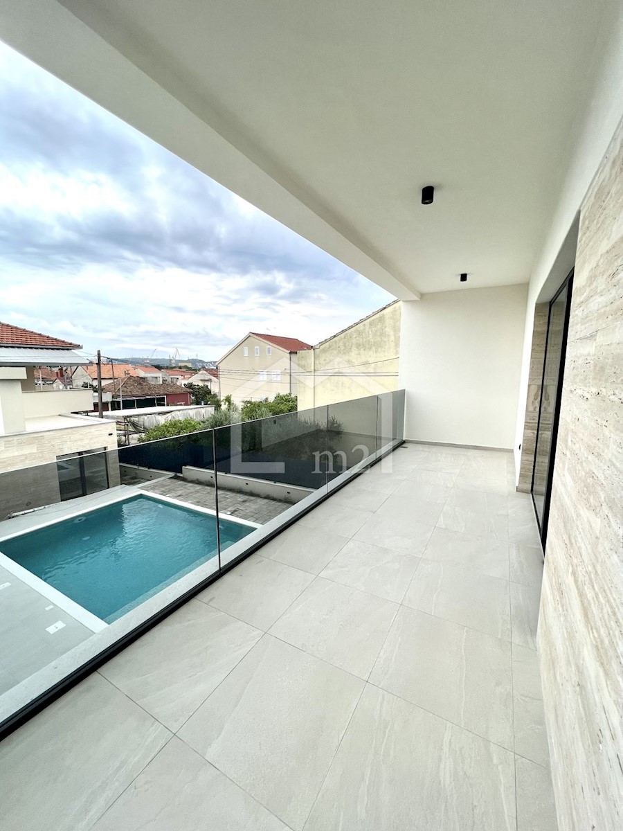 House For sale - SPLITSKO-DALMATINSKA TROGIR