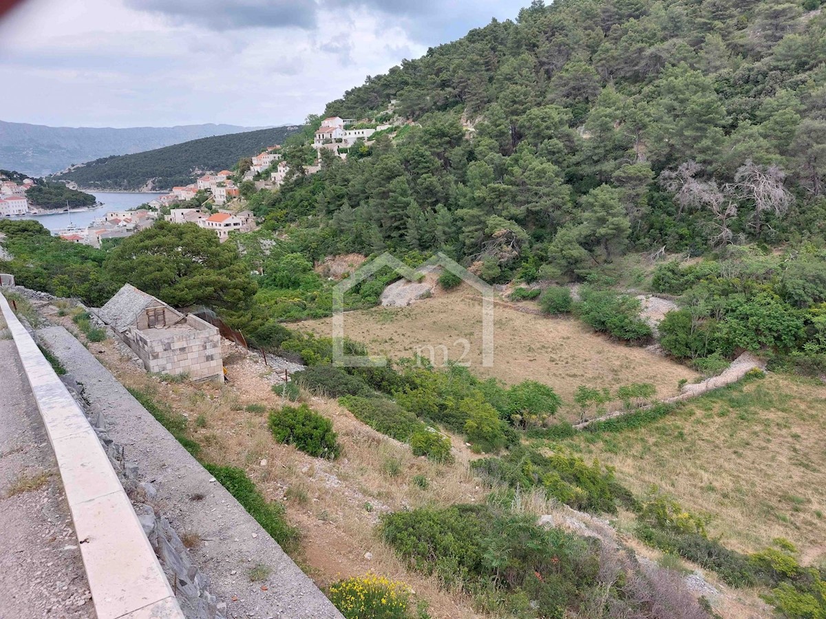 Land For sale - SPLITSKO-DALMATINSKA BRAČ