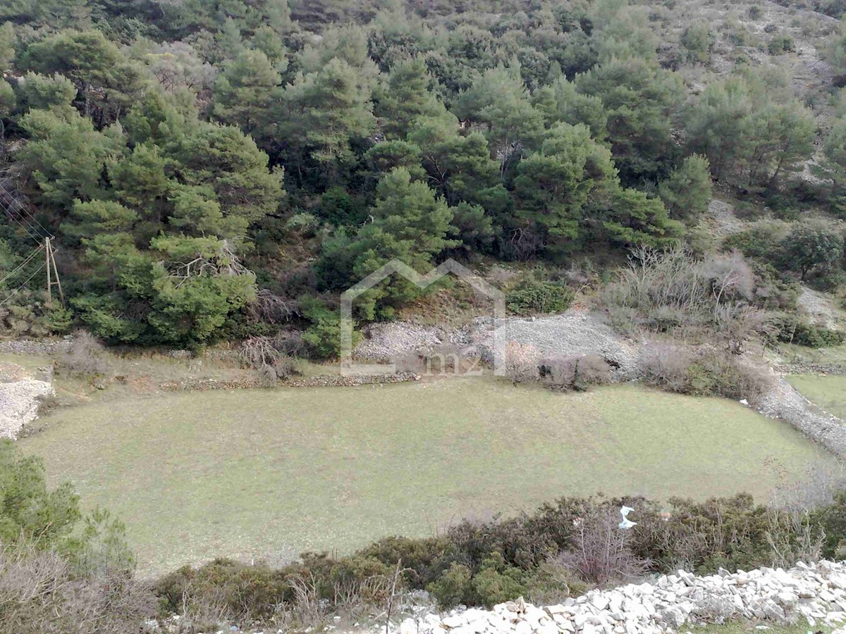 Land For sale - SPLITSKO-DALMATINSKA BRAČ