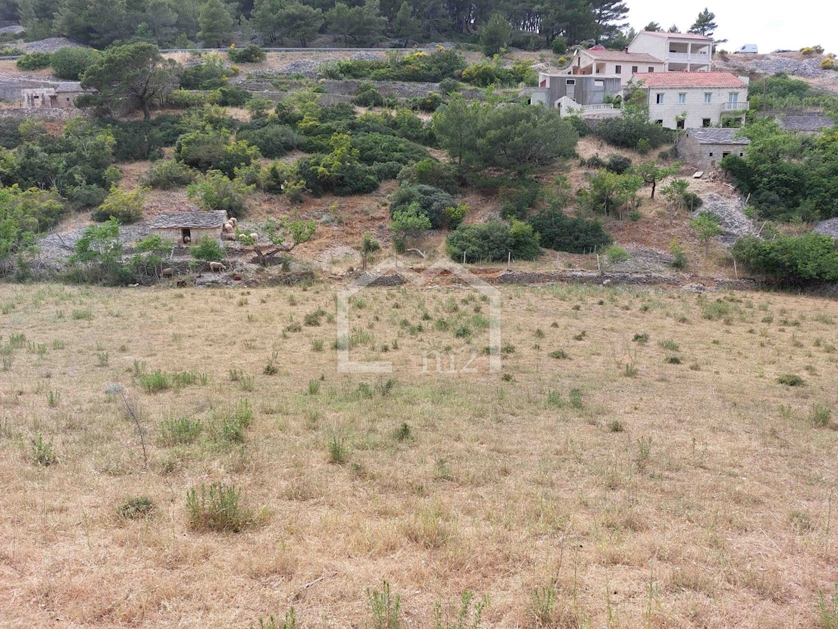 Land For sale - SPLITSKO-DALMATINSKA BRAČ