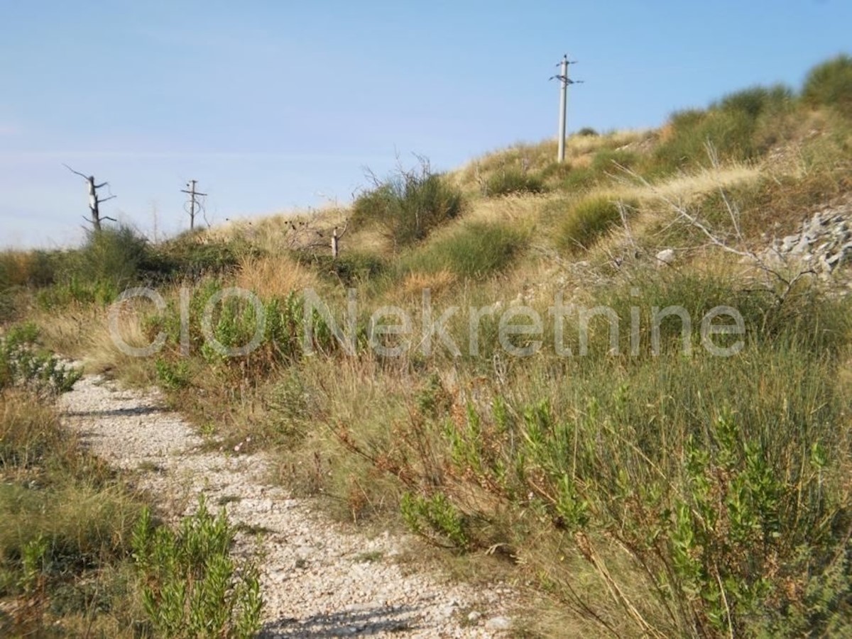 Pozemok Na predaj - SPLITSKO-DALMATINSKA TROGIR