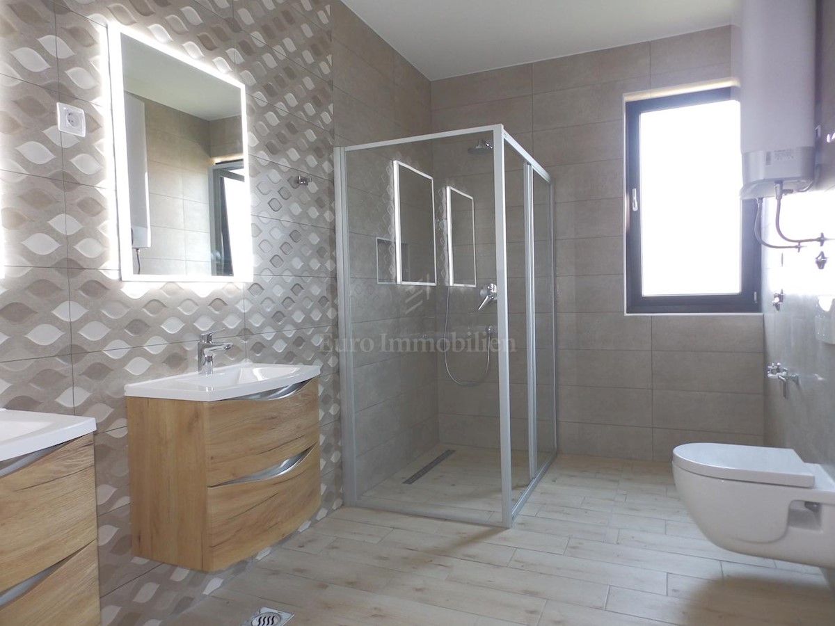 Flat For sale - ŠIBENSKO-KNINSKA VODICE