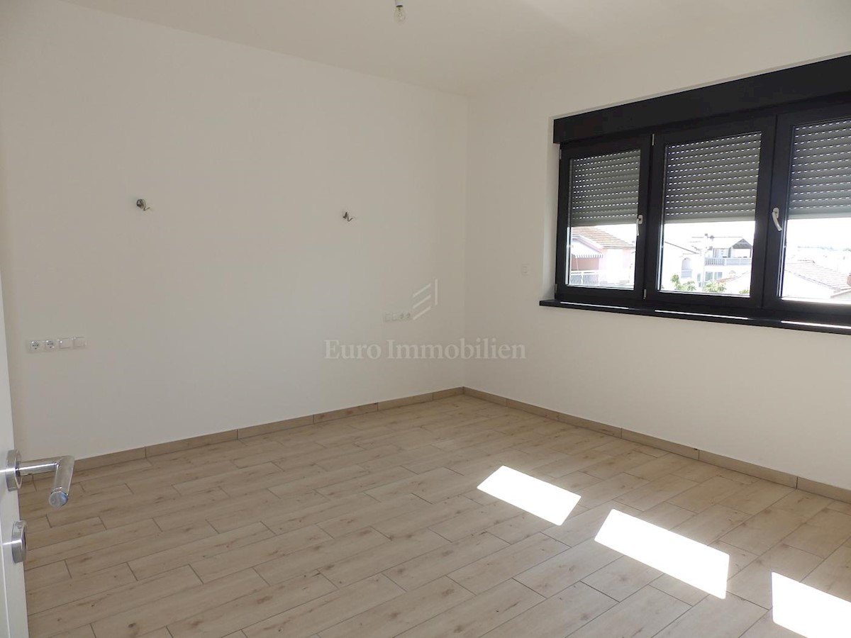 Flat For sale - ŠIBENSKO-KNINSKA VODICE
