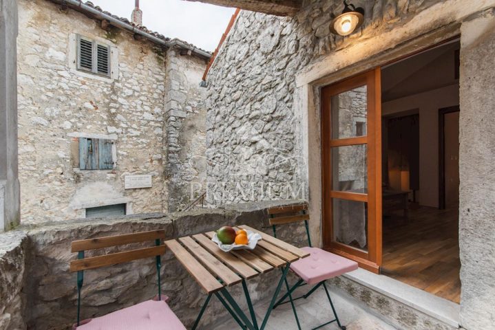 Kuća na prodaju 72 m² – Pićan