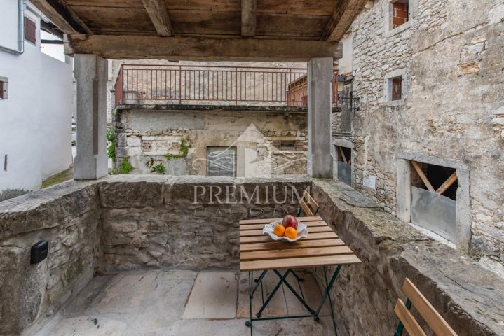 Kuća Na prodaju - Istarska Pićan - foto 2/36