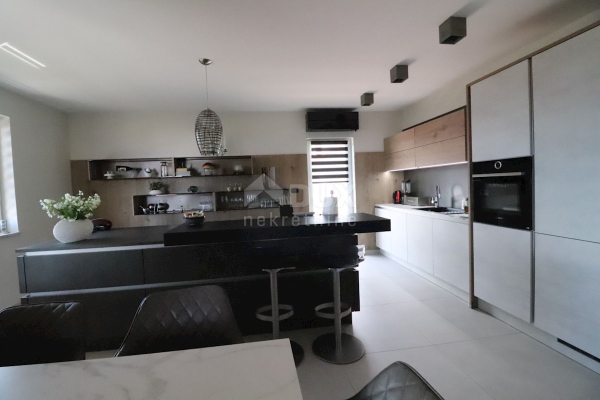 Flat For sale - PRIMORSKO-GORANSKA RIJEKA