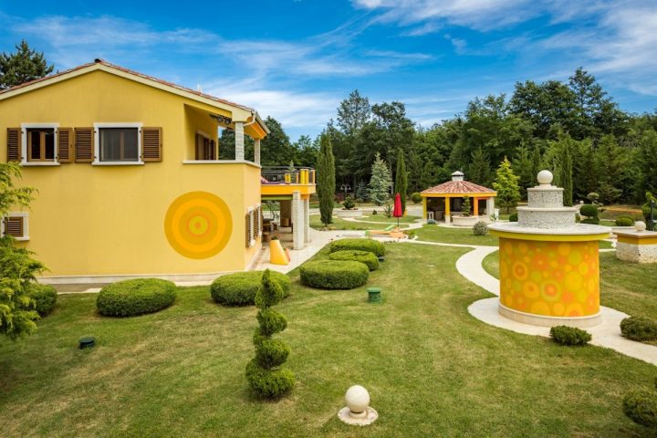 Hiša Naprodaj - Istarska Žminj - foto 3/32