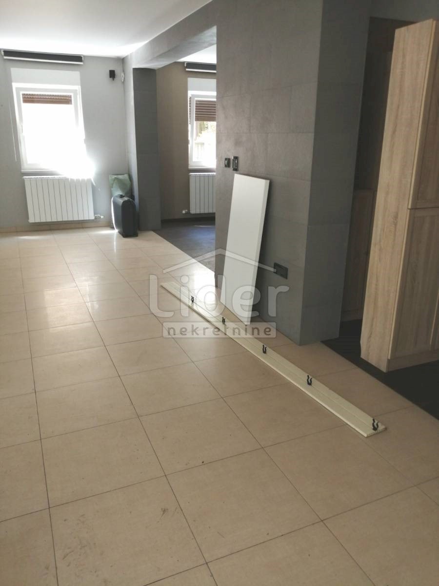 Business premises For rent - PRIMORSKO-GORANSKA RIJEKA