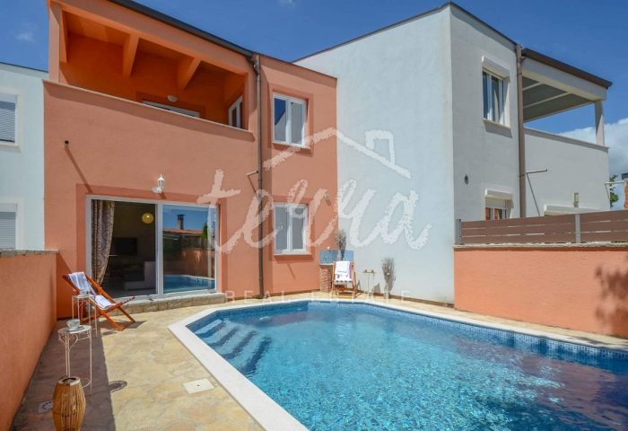 Haus zu verkaufen 150 m² – Loborika