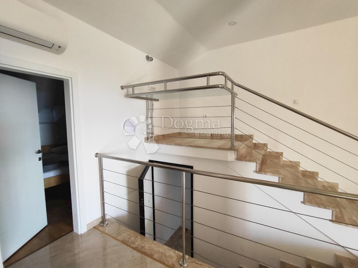 Flat For sale - PRIMORSKO-GORANSKA KRK