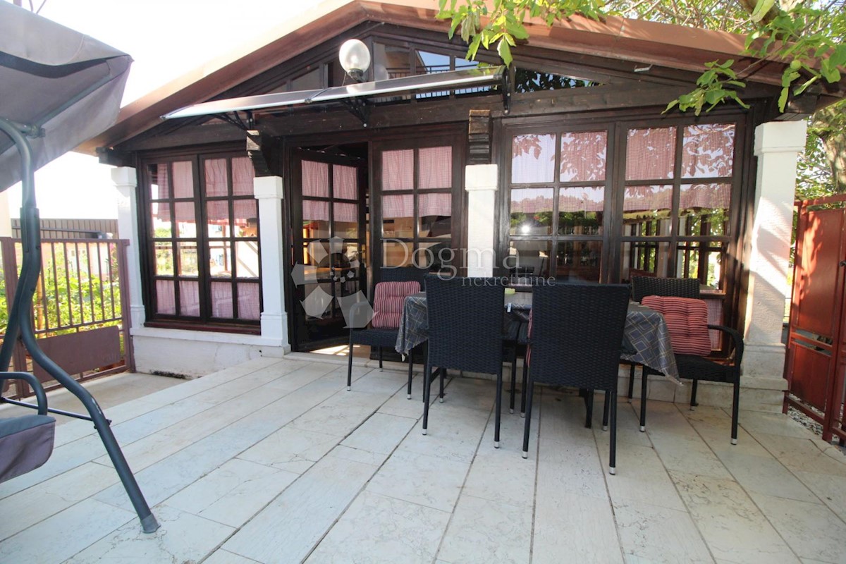 Haus Zu verkaufen - ISTARSKA VIŠNJAN