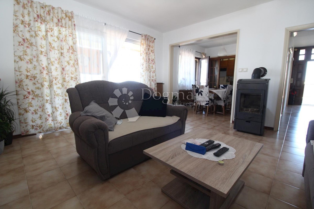 Haus Zu verkaufen - ISTARSKA VIŠNJAN
