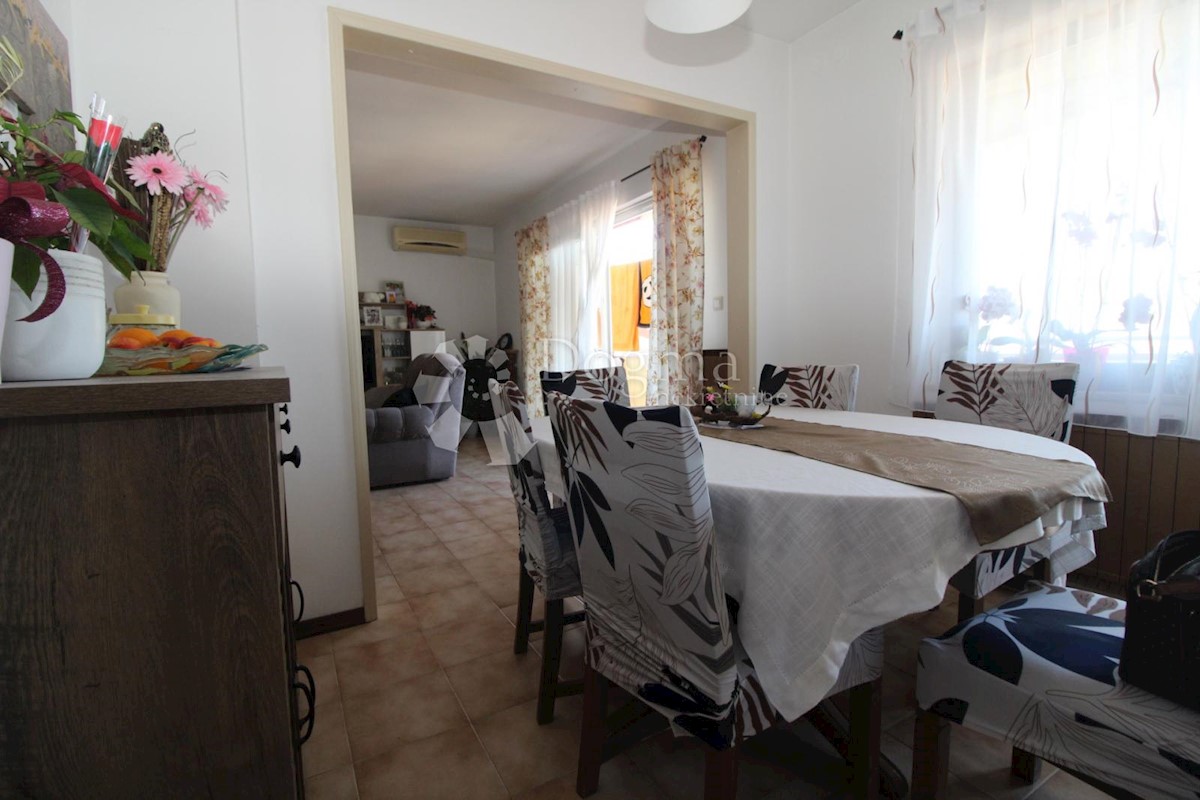 Haus Zu verkaufen - ISTARSKA VIŠNJAN