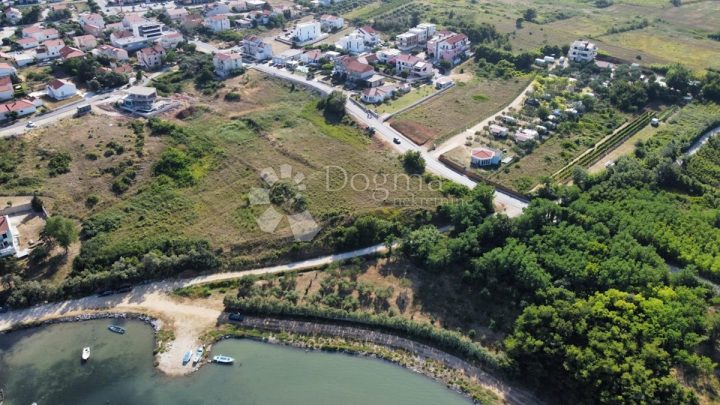 Land for sale 1003 m² – Nin
