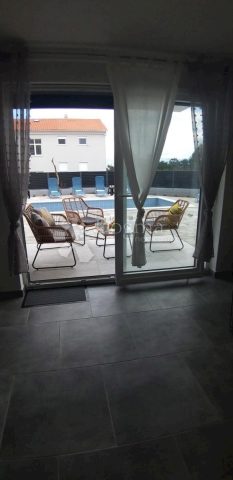 Flat for sale 63 m² – Čižići