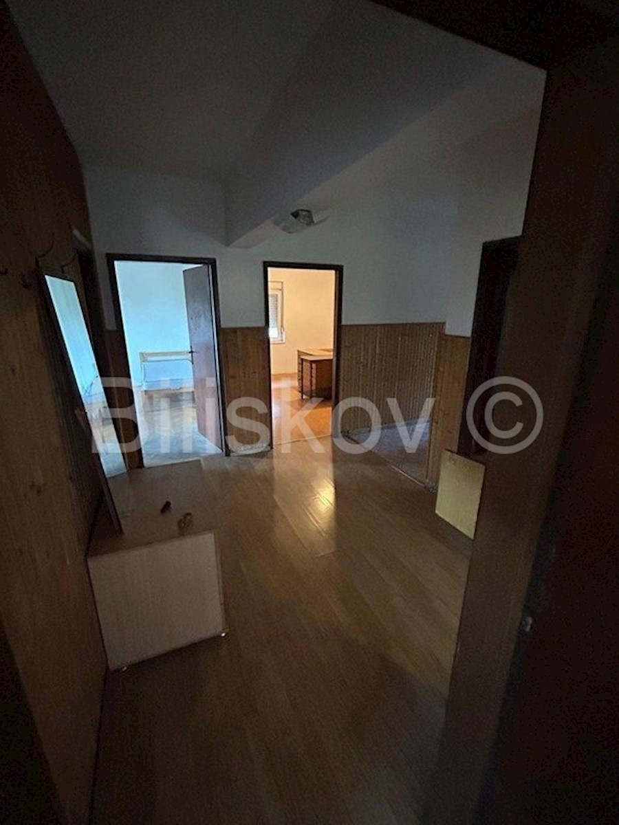 Casa In vendita - SPLITSKO-DALMATINSKA DICMO