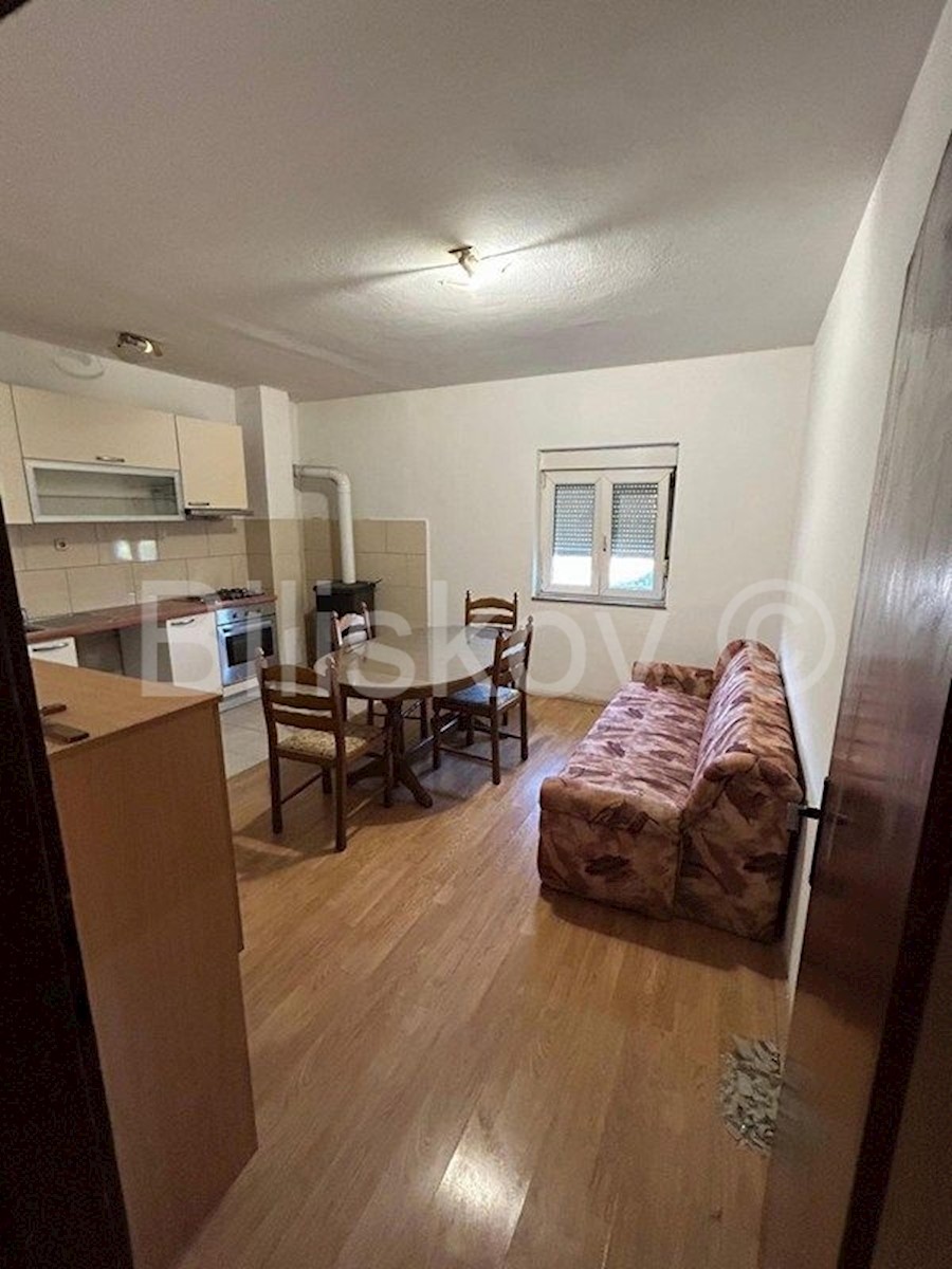 Casa In vendita - SPLITSKO-DALMATINSKA DICMO