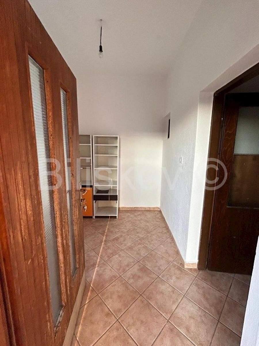 Casa In vendita - SPLITSKO-DALMATINSKA DICMO