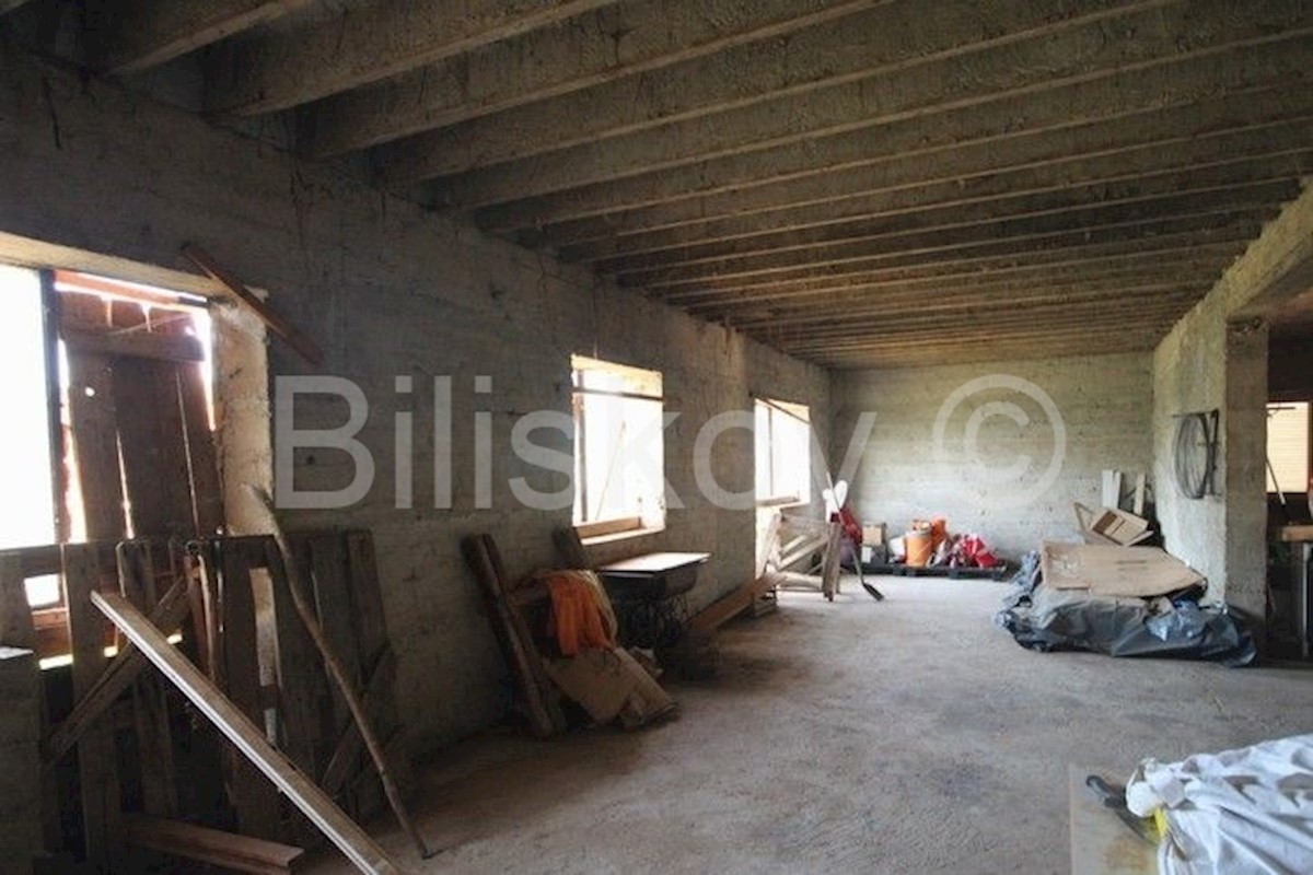 Casa In vendita - SPLITSKO-DALMATINSKA DICMO