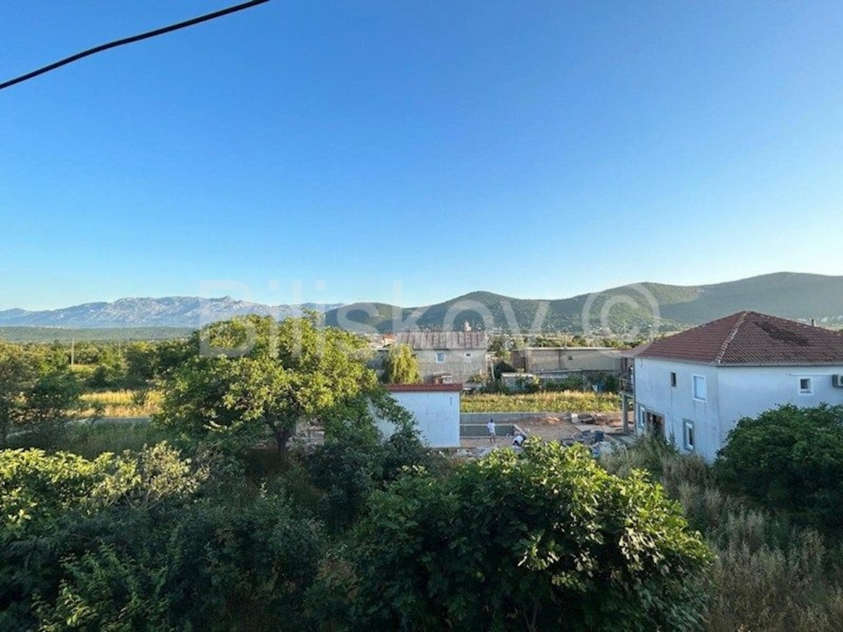 Casa In vendita - SPLITSKO-DALMATINSKA DICMO