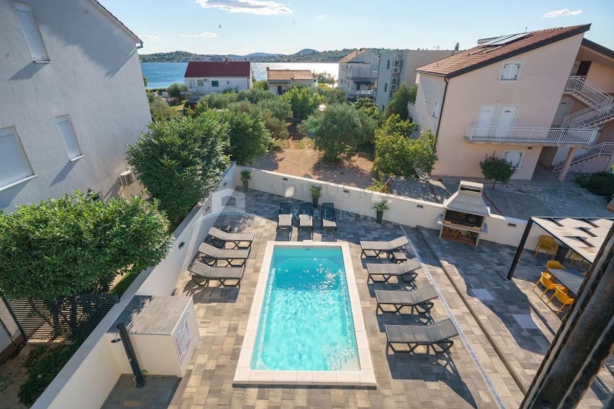 Dom Na predaj - ŠIBENSKO-KNINSKA VODICE