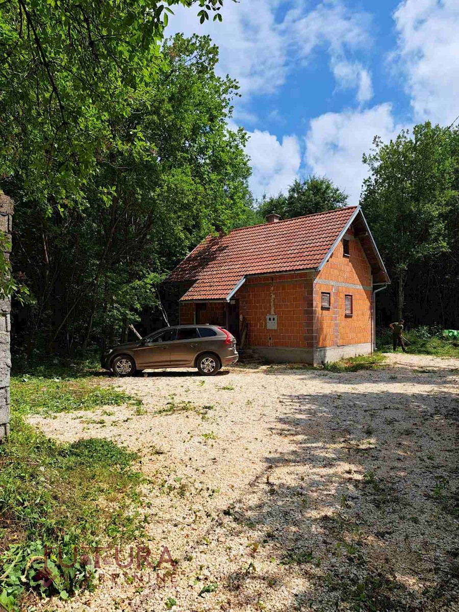 Casa In vendita - LIČKO-SENJSKA GOSPIĆ