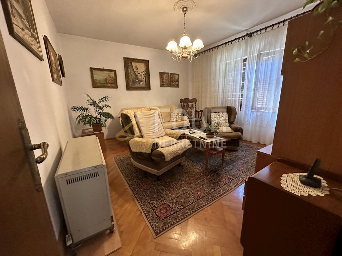 Kuća Na prodaju - PRIMORSKO-GORANSKA RIJEKA