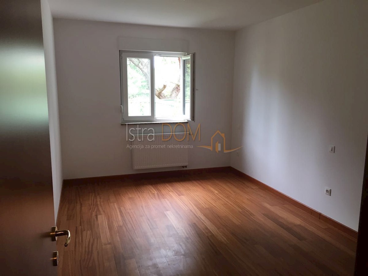 Flat For sale - ISTARSKA PULA