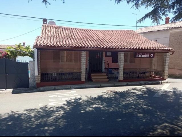Komerčné na predaj 156 m² – Marčana