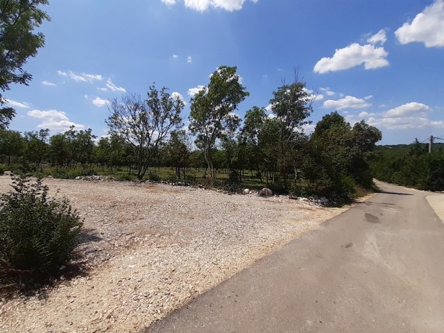 Parcela na predaj 1250 m² – Rebići
