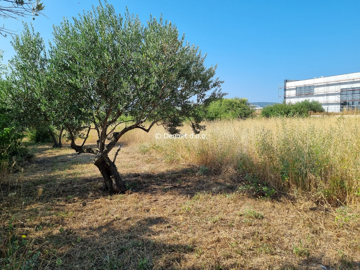 Pozemok Na predaj - SPLITSKO-DALMATINSKA TROGIR