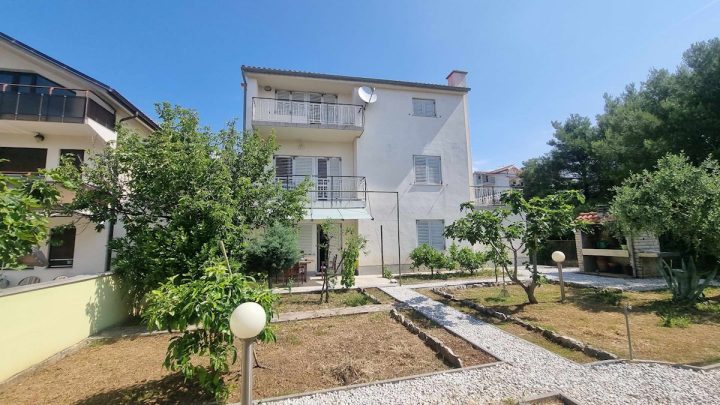 House for sale 311 m² – Brodarica