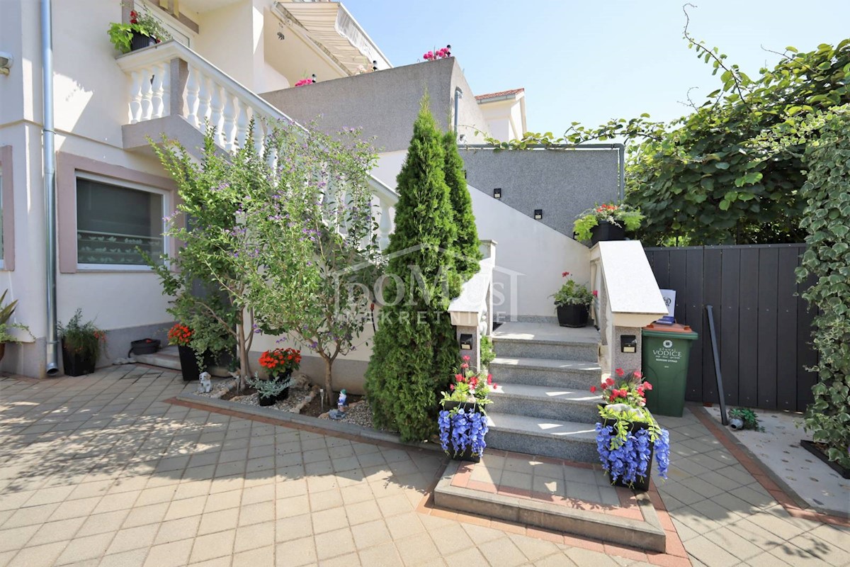 Apartment Zu verkaufen - ŠIBENSKO-KNINSKA VODICE