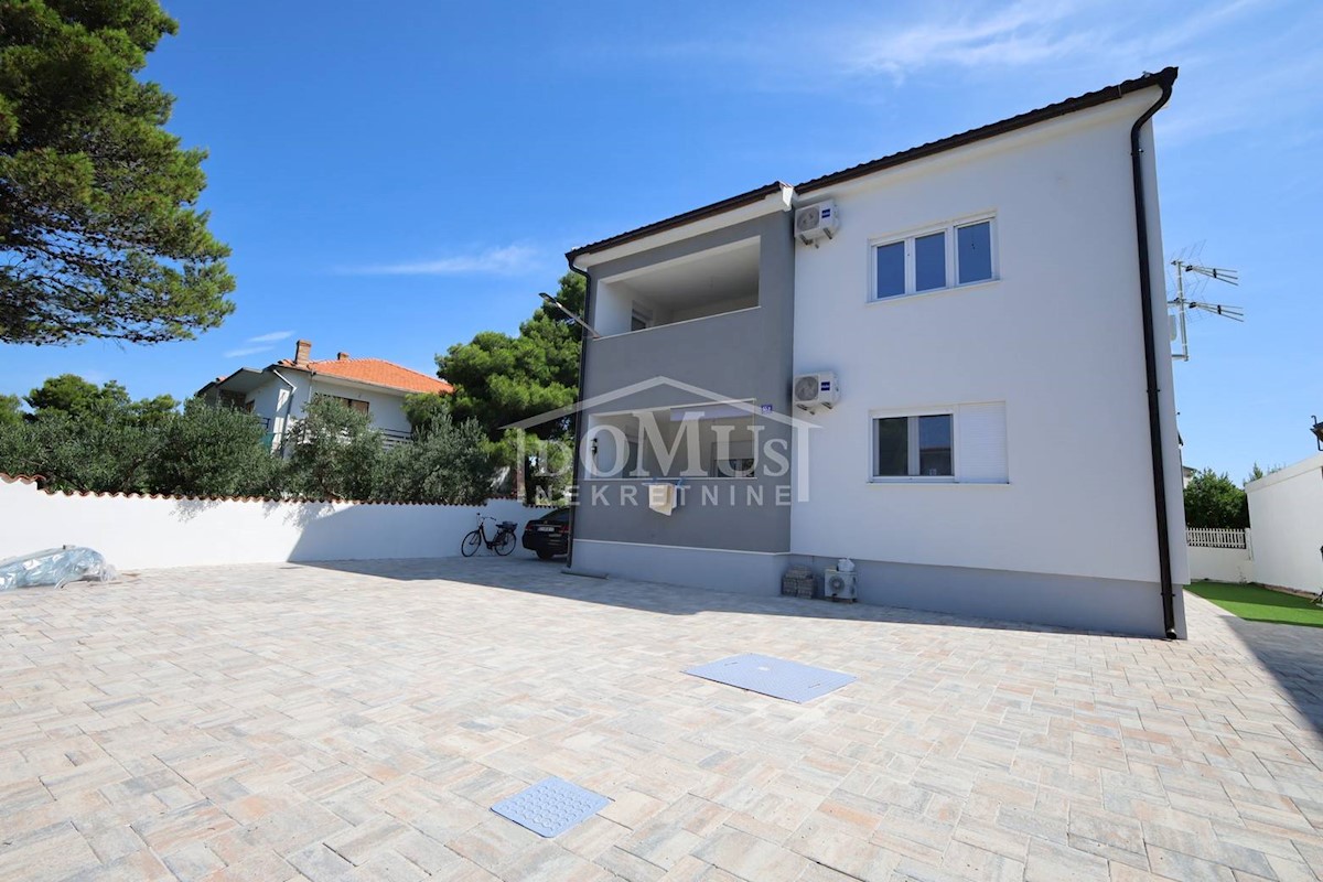 House For sale - šibensko-kninska Vodice - foto 1/36