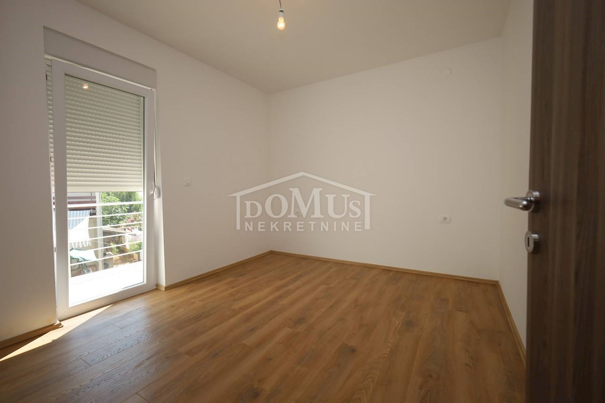 House For sale - ŠIBENSKO-KNINSKA VODICE