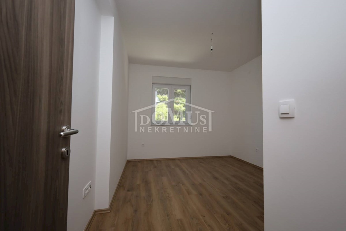 House For sale - ŠIBENSKO-KNINSKA VODICE