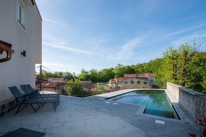 House for sale 400 m² – Kučeli