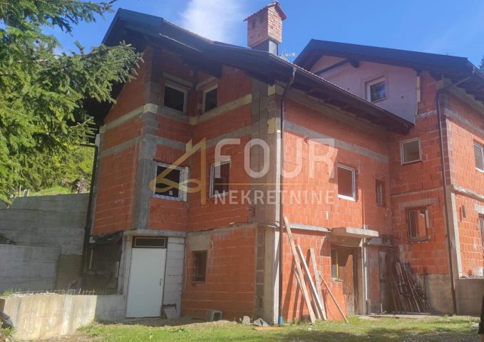 Casa in vendita 355 m² – Vrbovsko