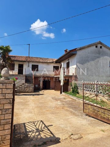 Kuća na prodaju 250 m² – Poreč