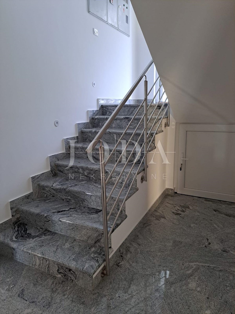 Apartma Na predaj - PRIMORSKO-GORANSKA KRK