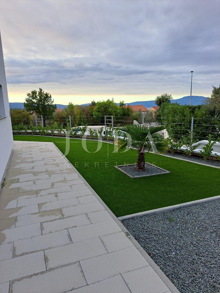 Apartma Na predaj - PRIMORSKO-GORANSKA KRK