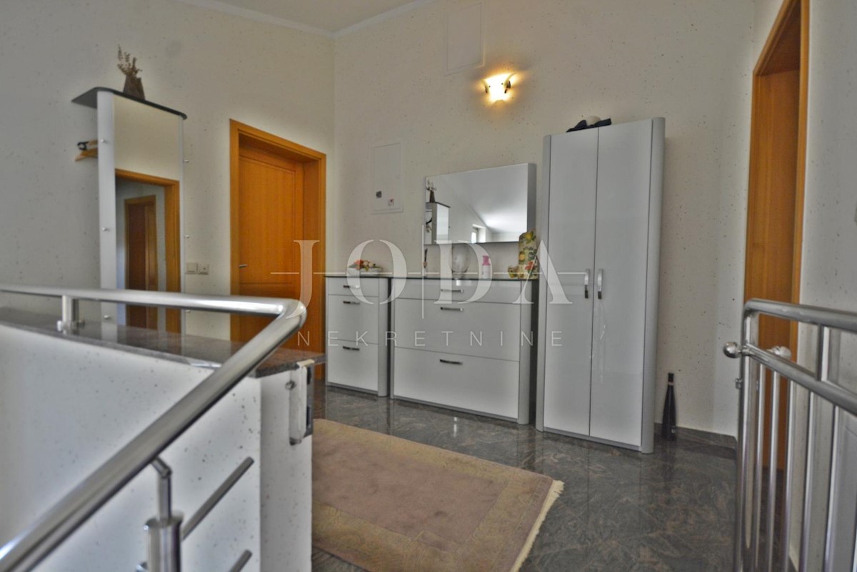 Casa In vendita - PRIMORSKO-GORANSKA KRK